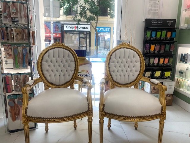 Interior de la Farmacia Lux Astra Chamberí, foto 1